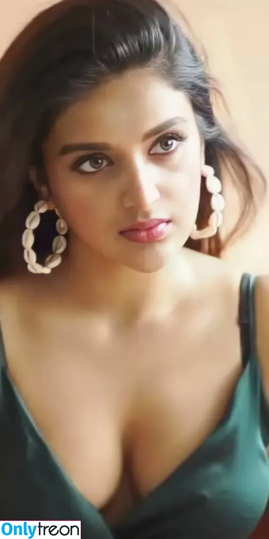 Nidhhi Agewal nude photo #0013 (nidhhiagerwal)