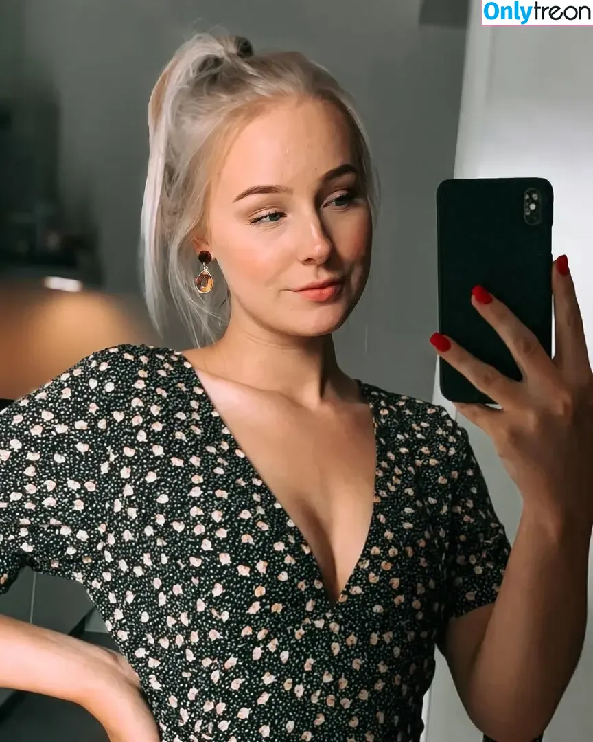 Nienke Helthuis nude photo #0034 (nienkehelthuis)
