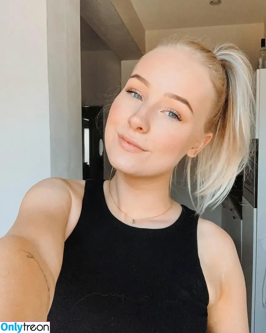 Nienke Helthuis nude photo #0035 (nienkehelthuis)