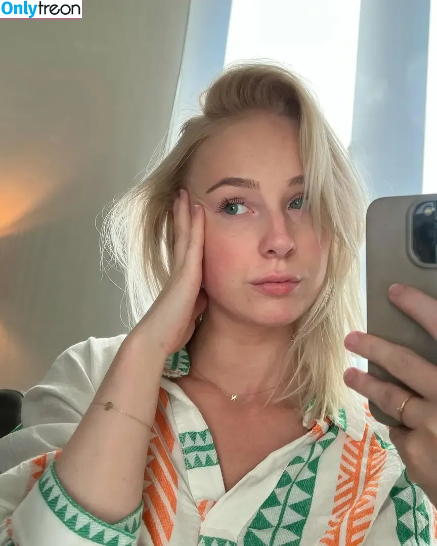 Nienke Helthuis nude photo #0050 (nienkehelthuis)