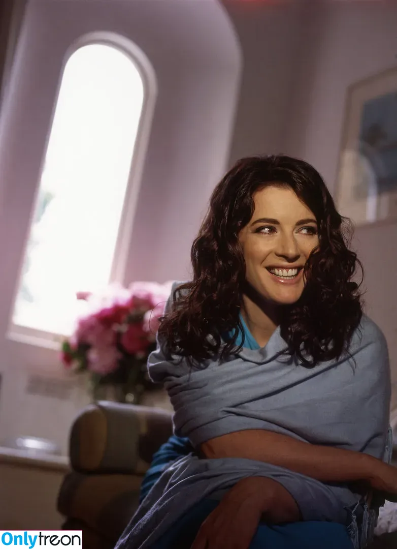 Nigella Lawson nude photo #0001 (nigellalawson)