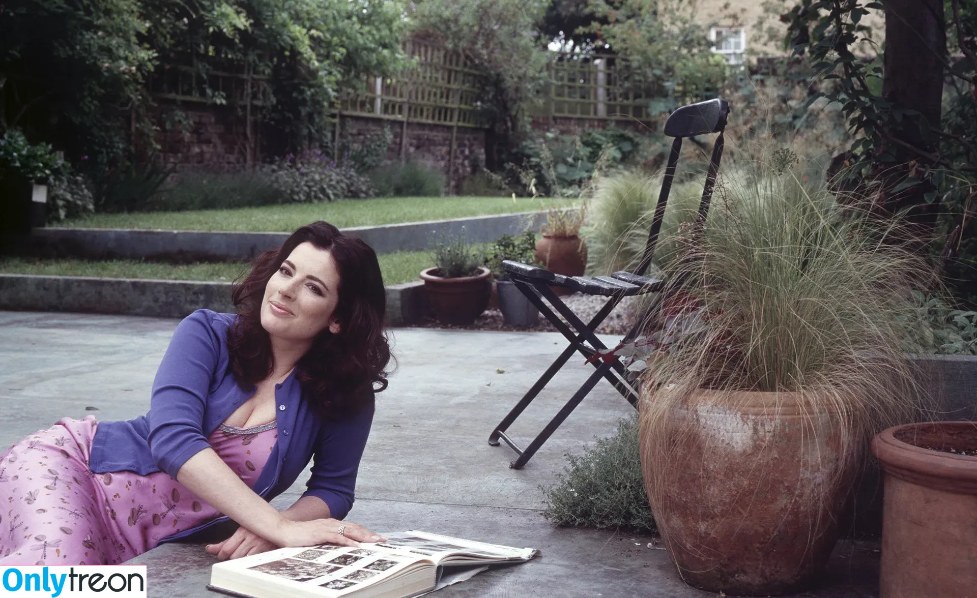 Nigella Lawson nude photo #0004 (nigellalawson)
