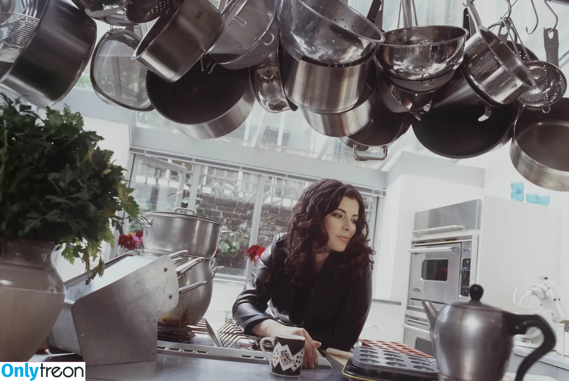 Nigella Lawson nude photo #0009 (nigellalawson)