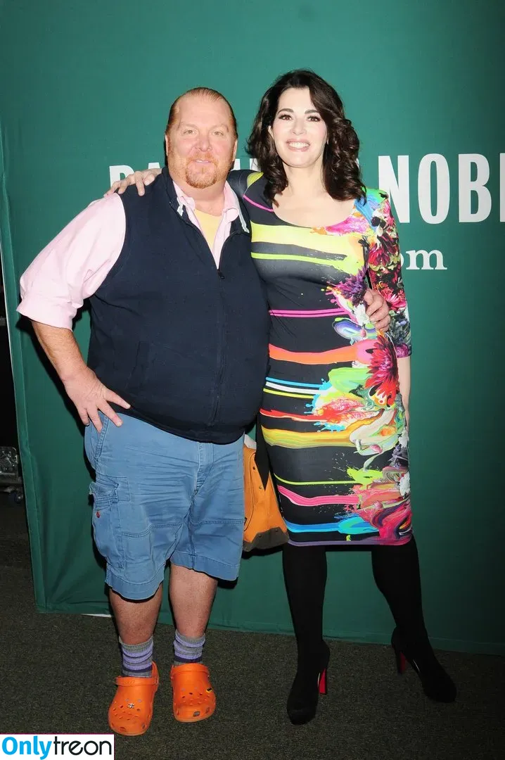 Nigella Lawson nude photo #0068 (nigellalawson)