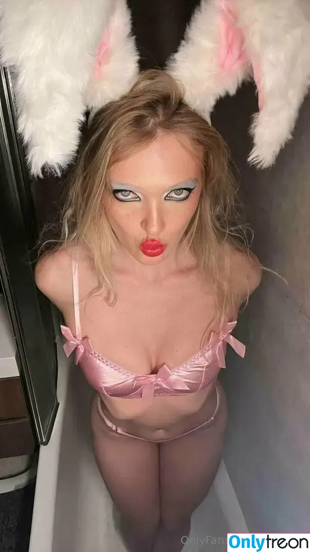 nightlyy_me nude photo #0154 (nightlyy_me)