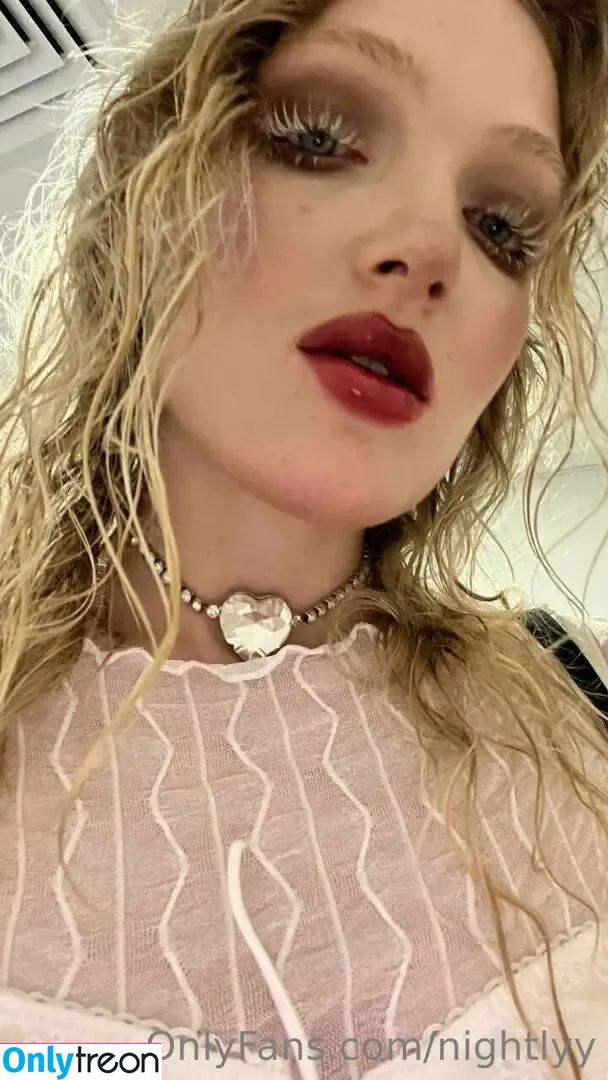 nightlyy_me nude photo #0327 (nightlyy_me)