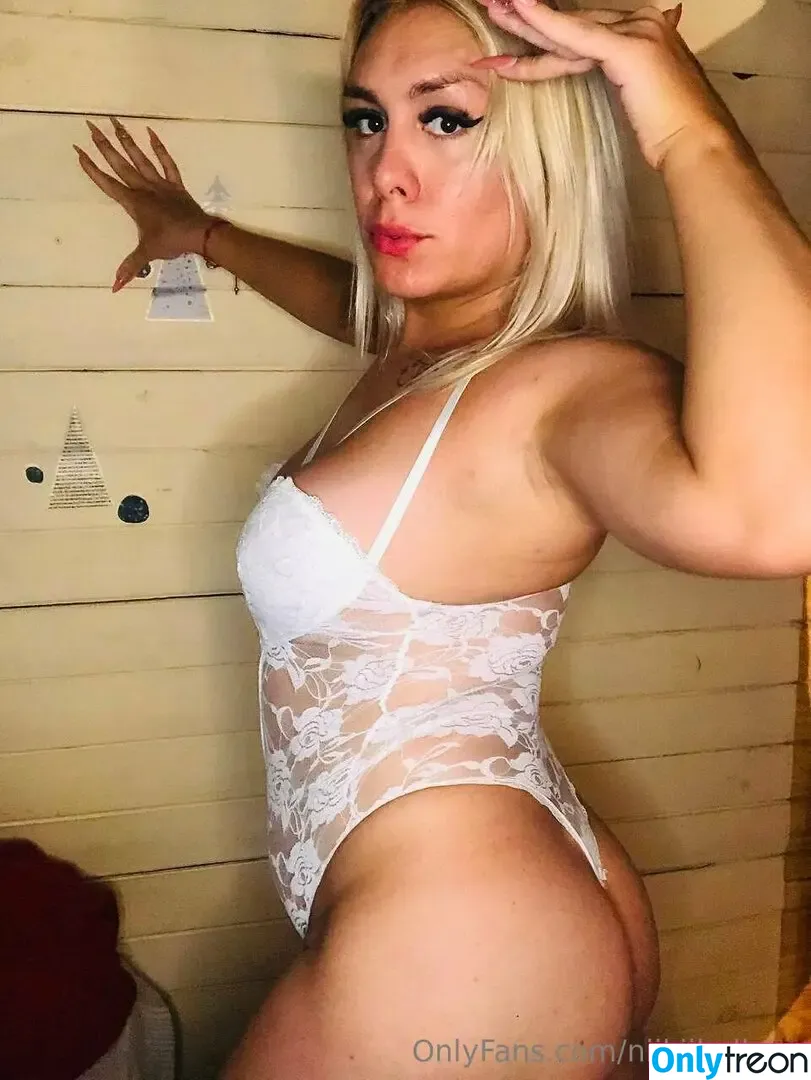 niikiibelleza nude photo #0021 (niikiibelleza)