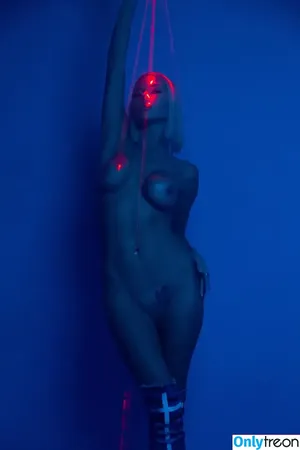  nude photo #0001