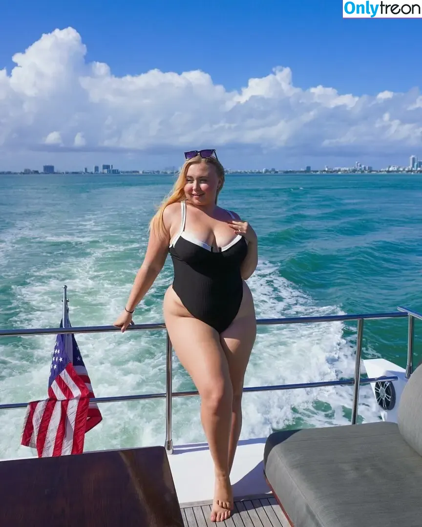 Niki Peacock nude photo #0098 (presidentniki)