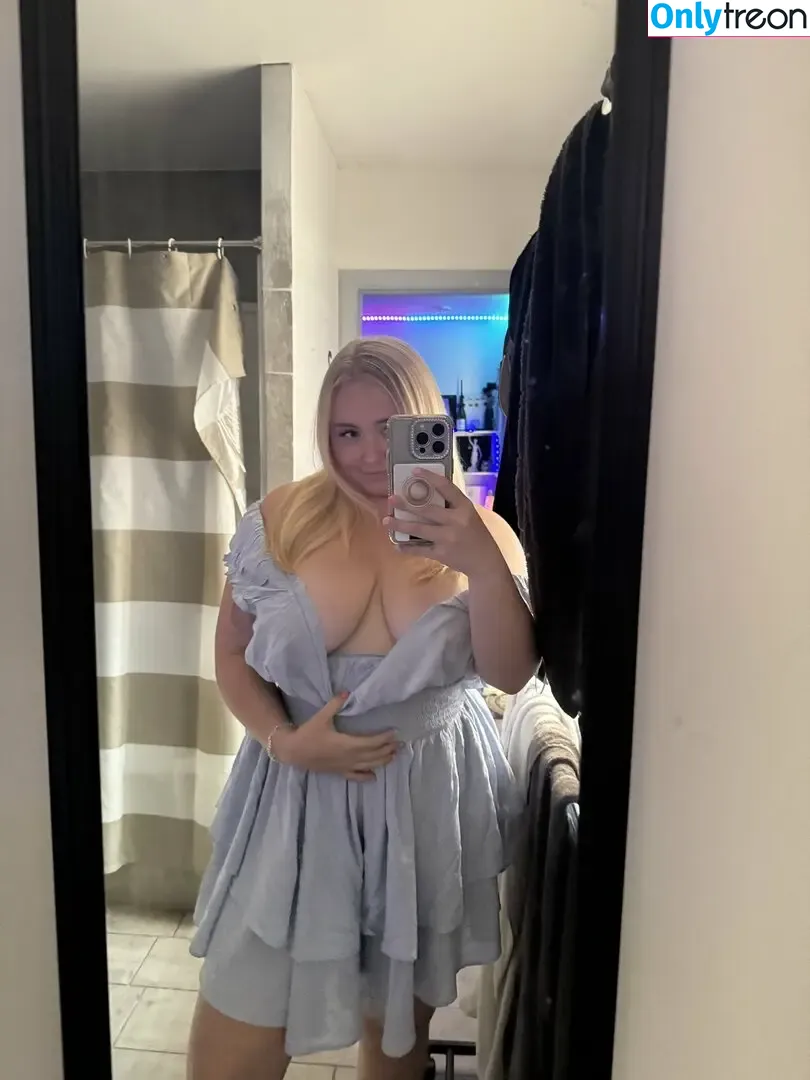 Niki Peacock nude photo #0105 (presidentniki)