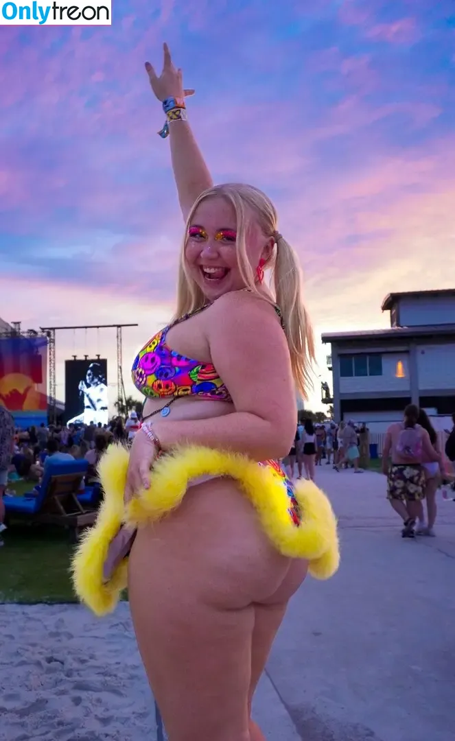 Niki Peacock nude photo #0107 (presidentniki)