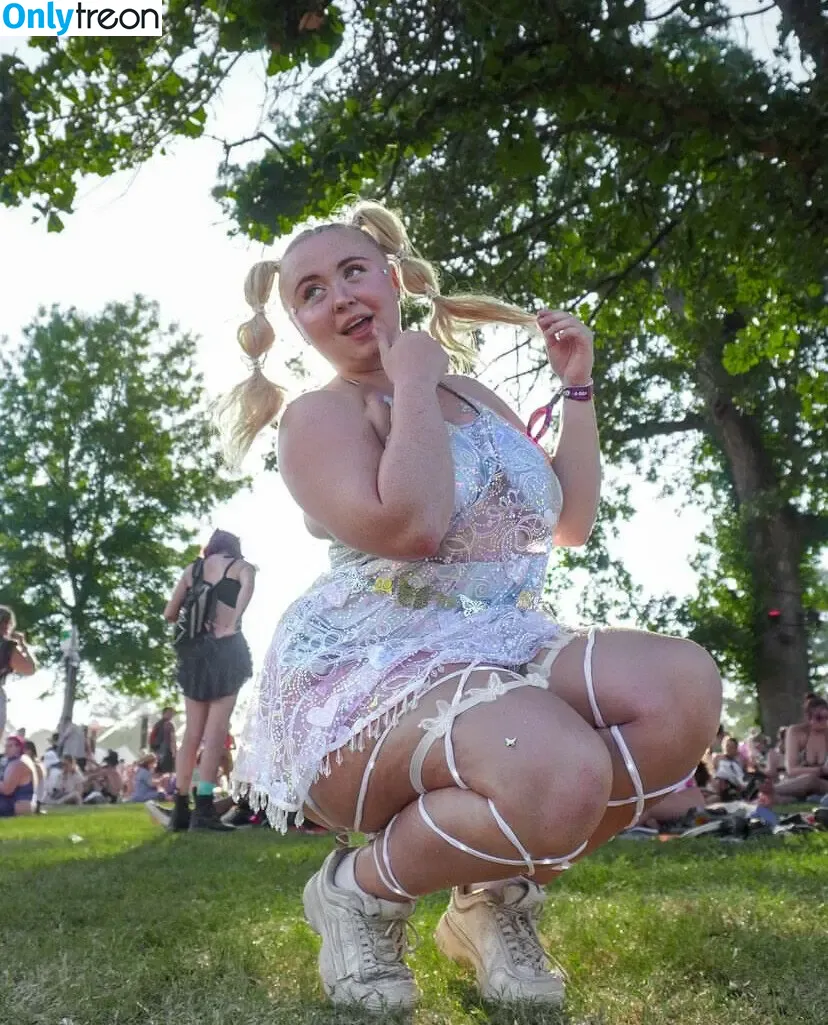 Niki Peacock nude photo #0171 (presidentniki)