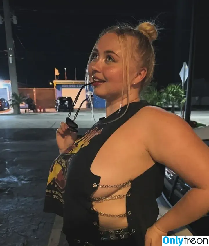 Niki Peacock nude photo #0304 (presidentniki)