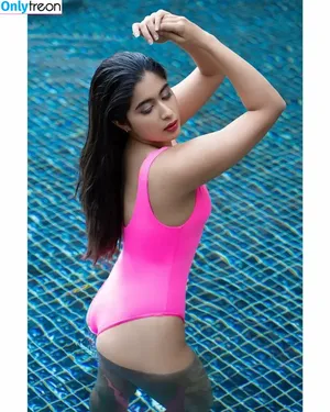 Nikita Sharma / nikitasharma_official nude photo #0048