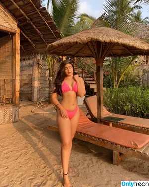 Nikita Sharma / nikitasharma_official nude photo #0064