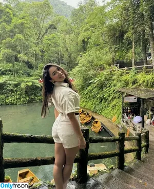 Nikki Cheng / nikkichengg nude photo #0071