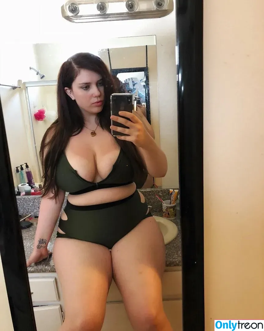 Nikkimichay nude photo #0051 (Nikkimichay)
