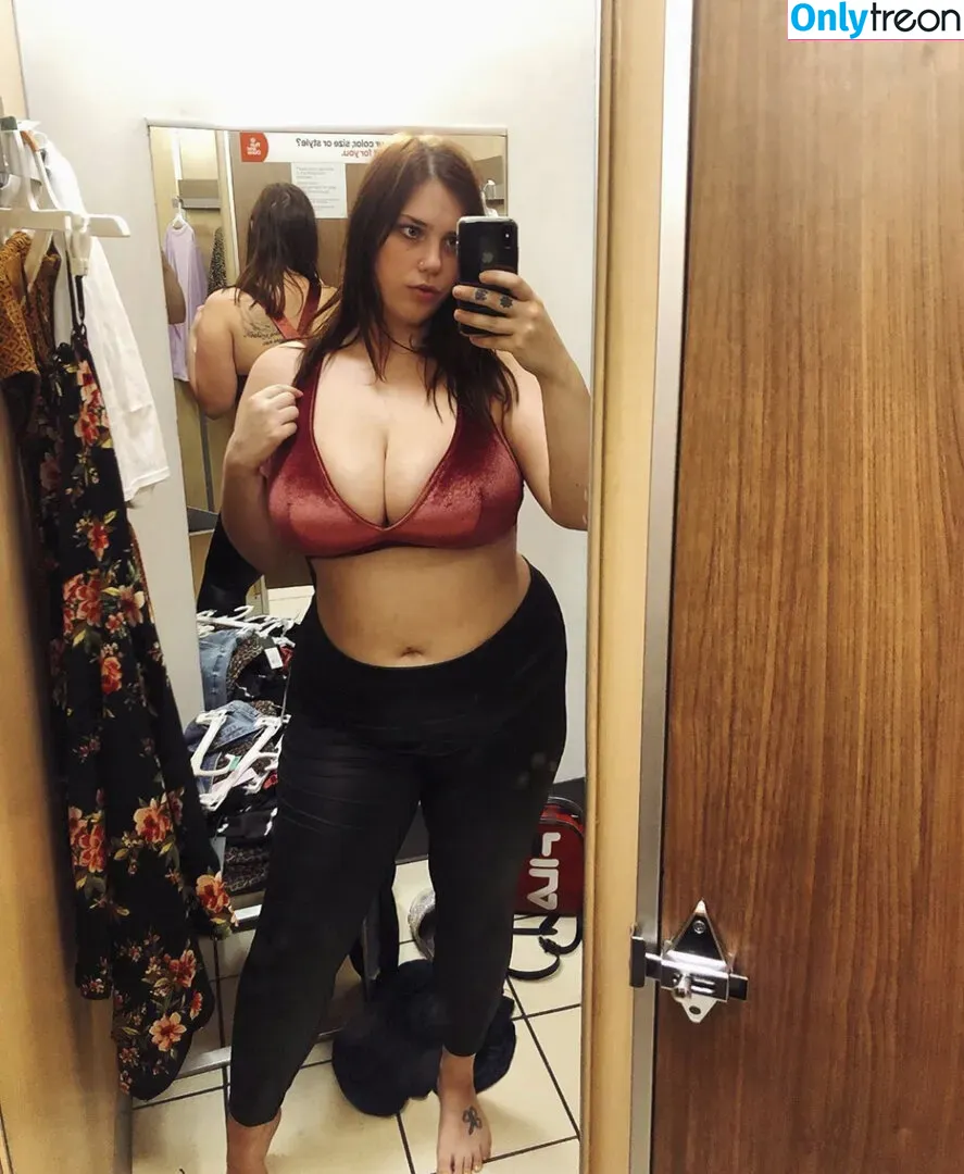 Nikkimichay nude photo #0054 (Nikkimichay)