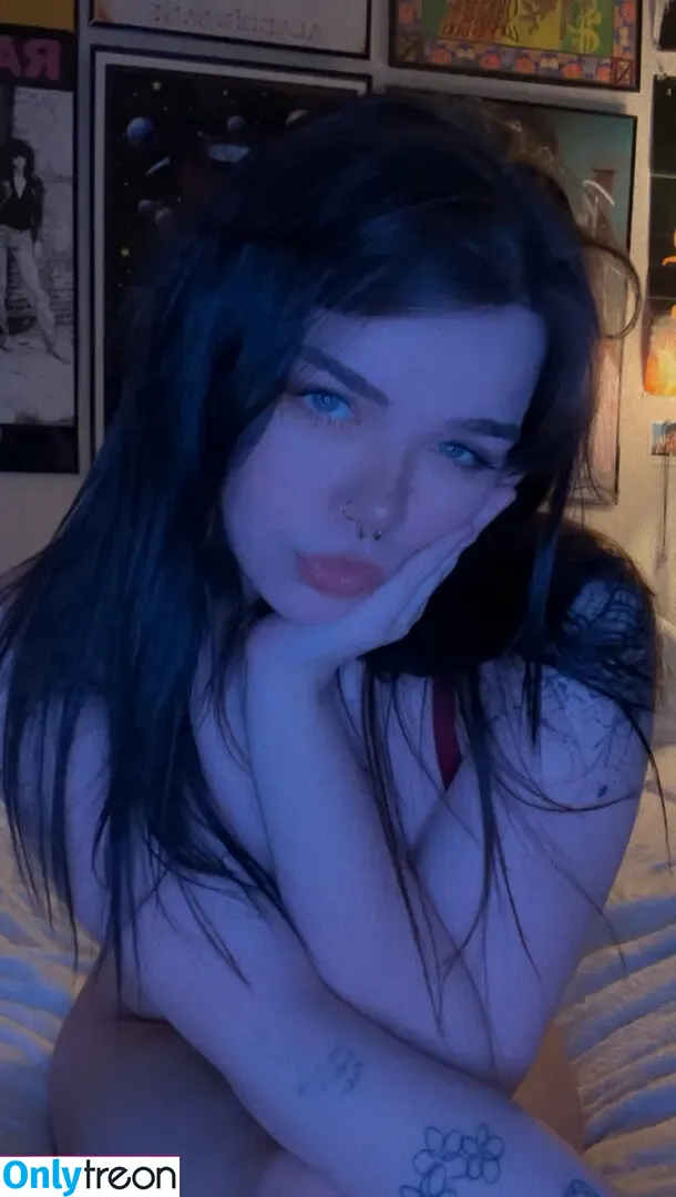 nikkinatural nude photo #0007 (nikkinatural)