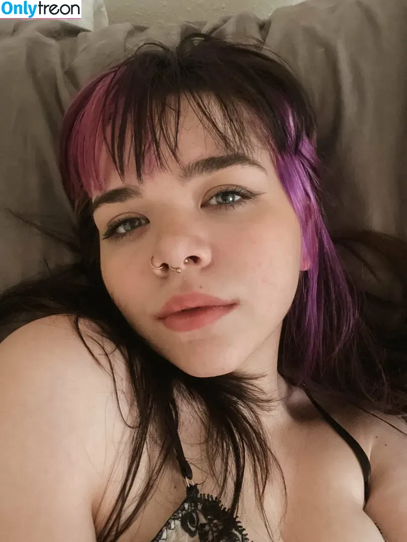 nikkinatural nude photo #0029 (nikkinatural)