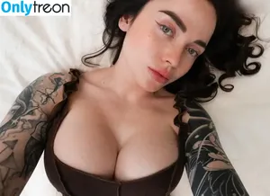  nude photo #0010