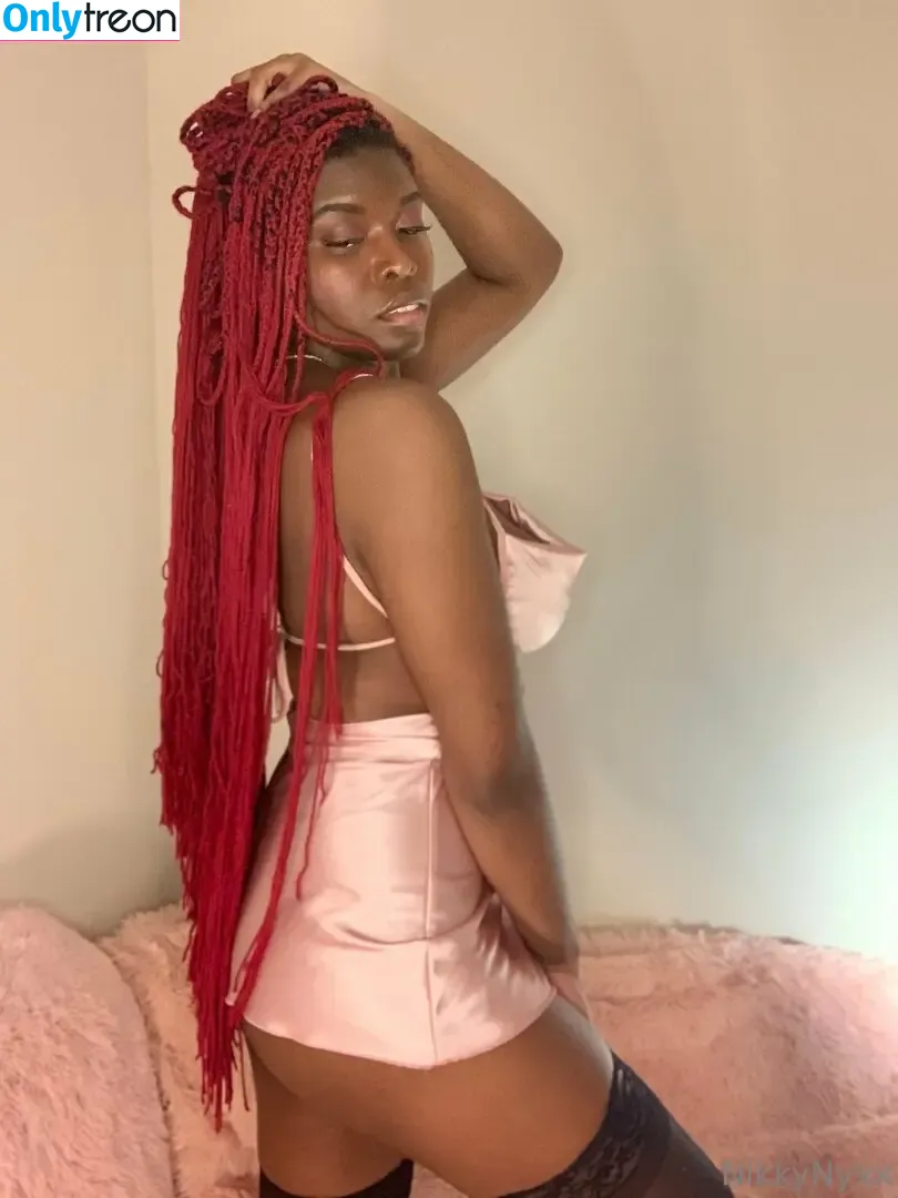 nikkynyxx nude photo #0147 (nikkynyx)