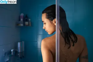 Nikol Beylik / Lily Hayjes / Wandaweb / nikolxxnikol / pronixyy nude photo #1218