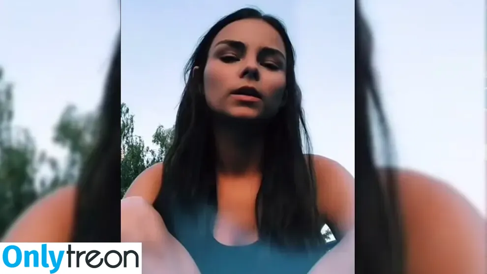 Nikola Biela nude photo #0193 (nikita.alokin / nikitkaaa_oficjalnie)