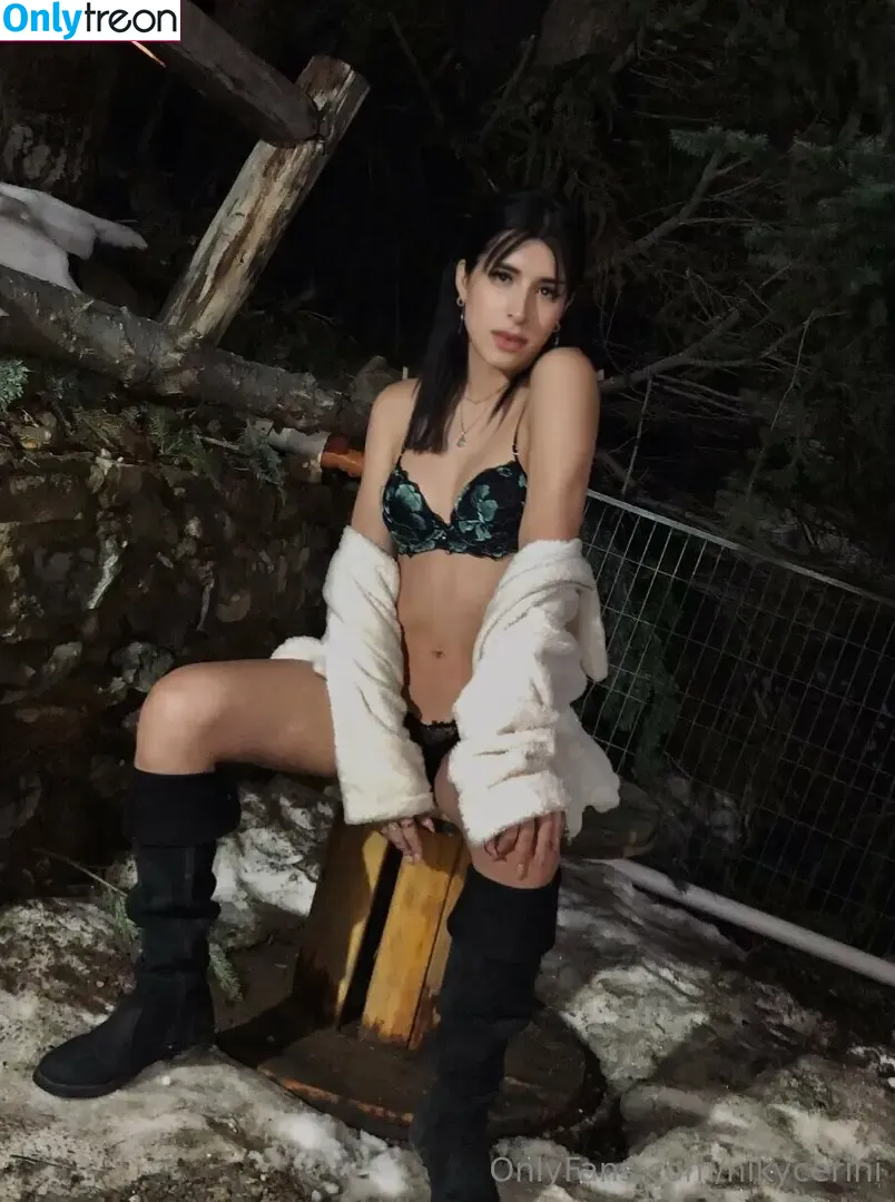 nikycerini nude photo #0014 (nikycerini)