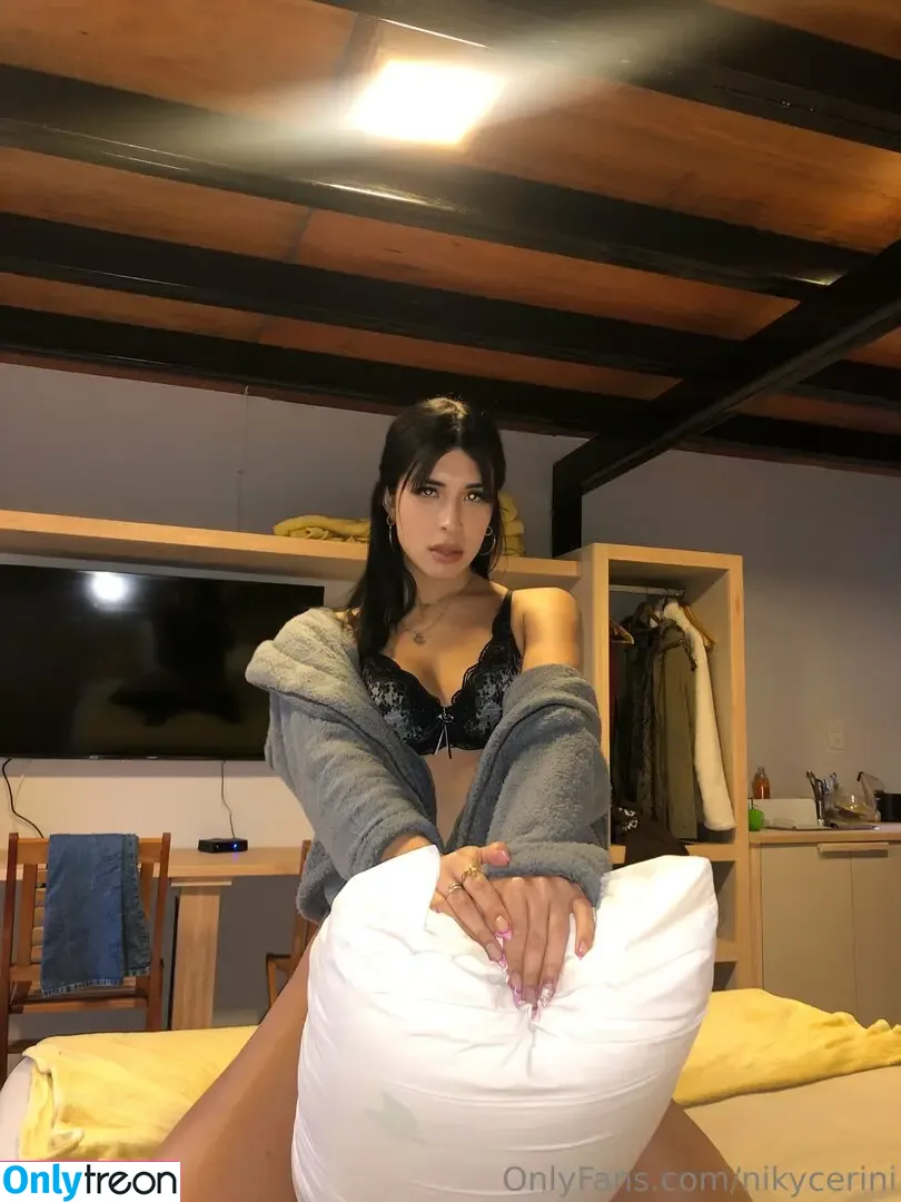 nikycerini nude photo #0040 (nikycerini)