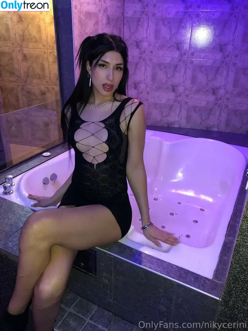 nikycerini nude photo #0055 (nikycerini)