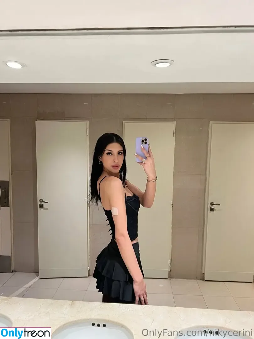 nikycerini nude photo #0064 (nikycerini)