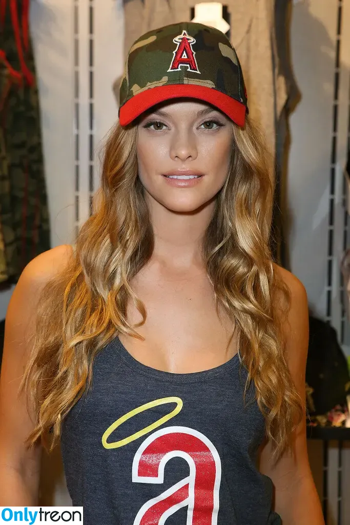 nina_agdal nude photo #0164 (Nina Agdal / ninaagdal)