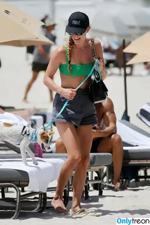 nina_agdal / Nina Agdal / ninaagdal nude photo #1044