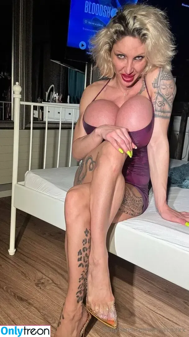Nina Coxxx nude photo #0128 (Ninacox_ / ninacox_neen / ninacoxxx)