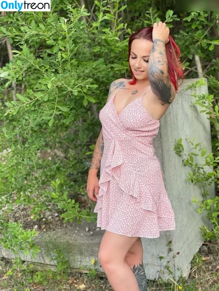 Nina Devil nude photo #0031 (NinaDevil666 / ninadeviloffizielles)