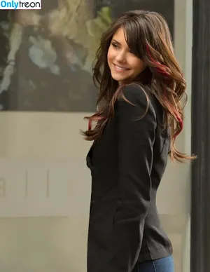 Nina Dobrev / nina nude photo #0051