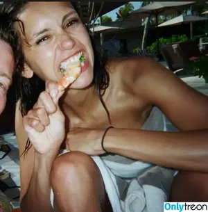 Nina Dobrev / nina nude photo #0129
