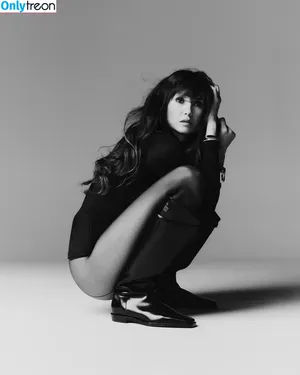 Nina Dobrev / nina nude photo #0743