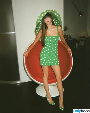 Nina Dobrev / nina nude photo #0873