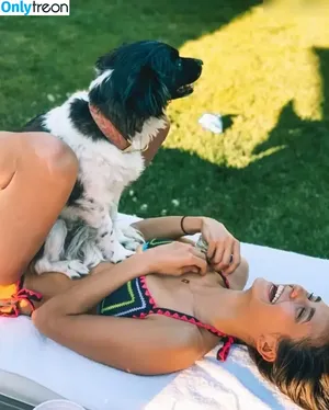 Nina Dobrev / nina nude photo #0921