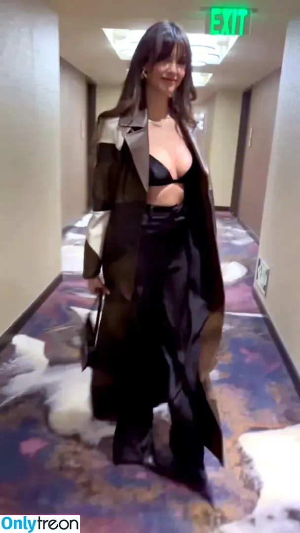 Nina Dobrev nude photo #0752 (nina)