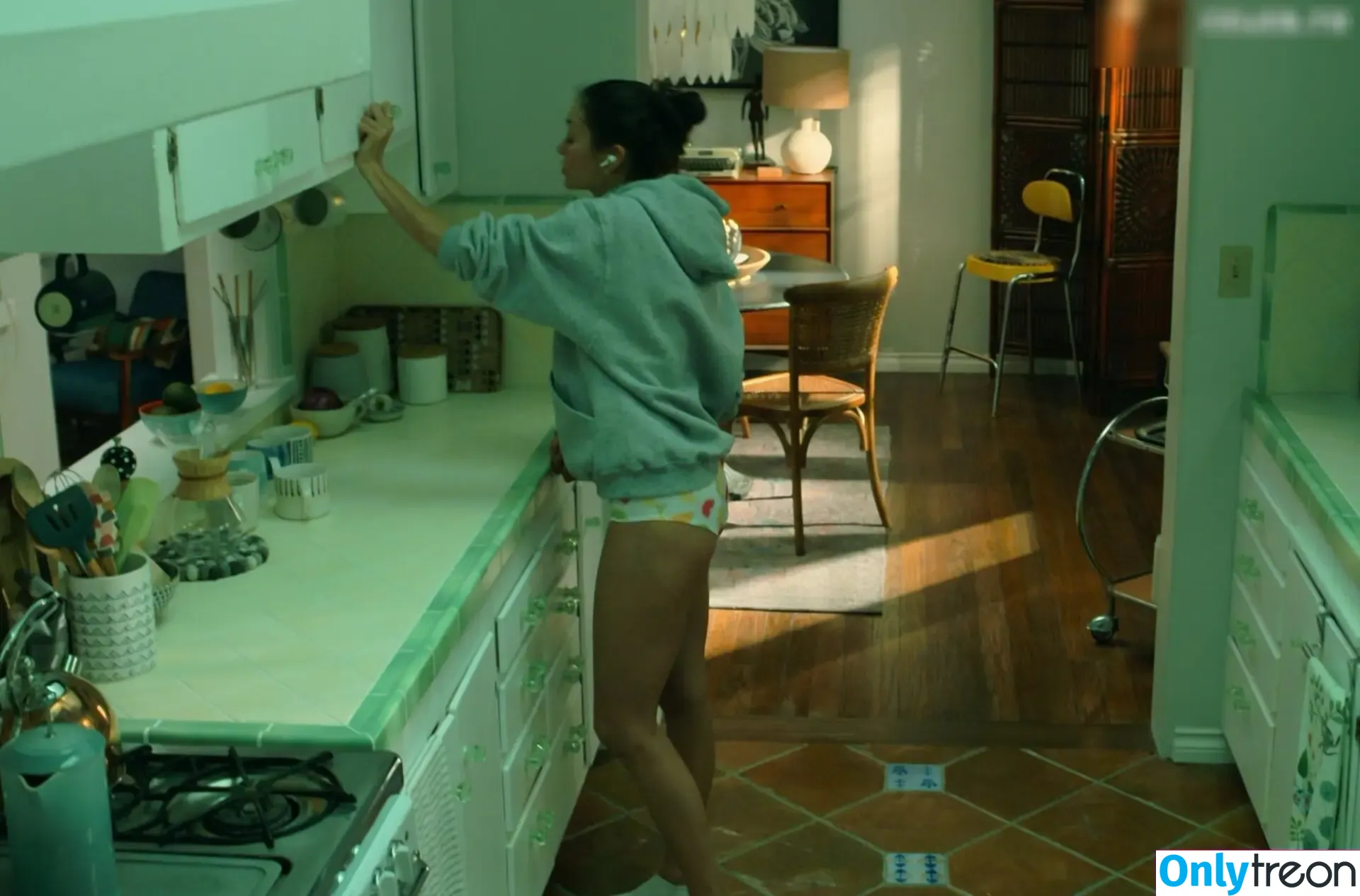 Nina Dobrev nude photo #0999 (nina)