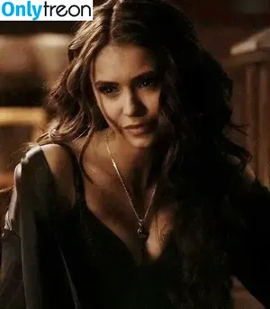 Nina Dobrev / nina nude photo #1039