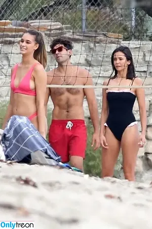 Nina Dobrev / nina nude photo #1691