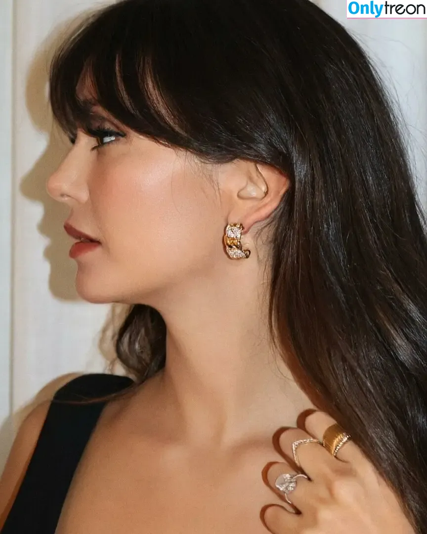 Nina Dobrev nude photo #1633 (nina)
