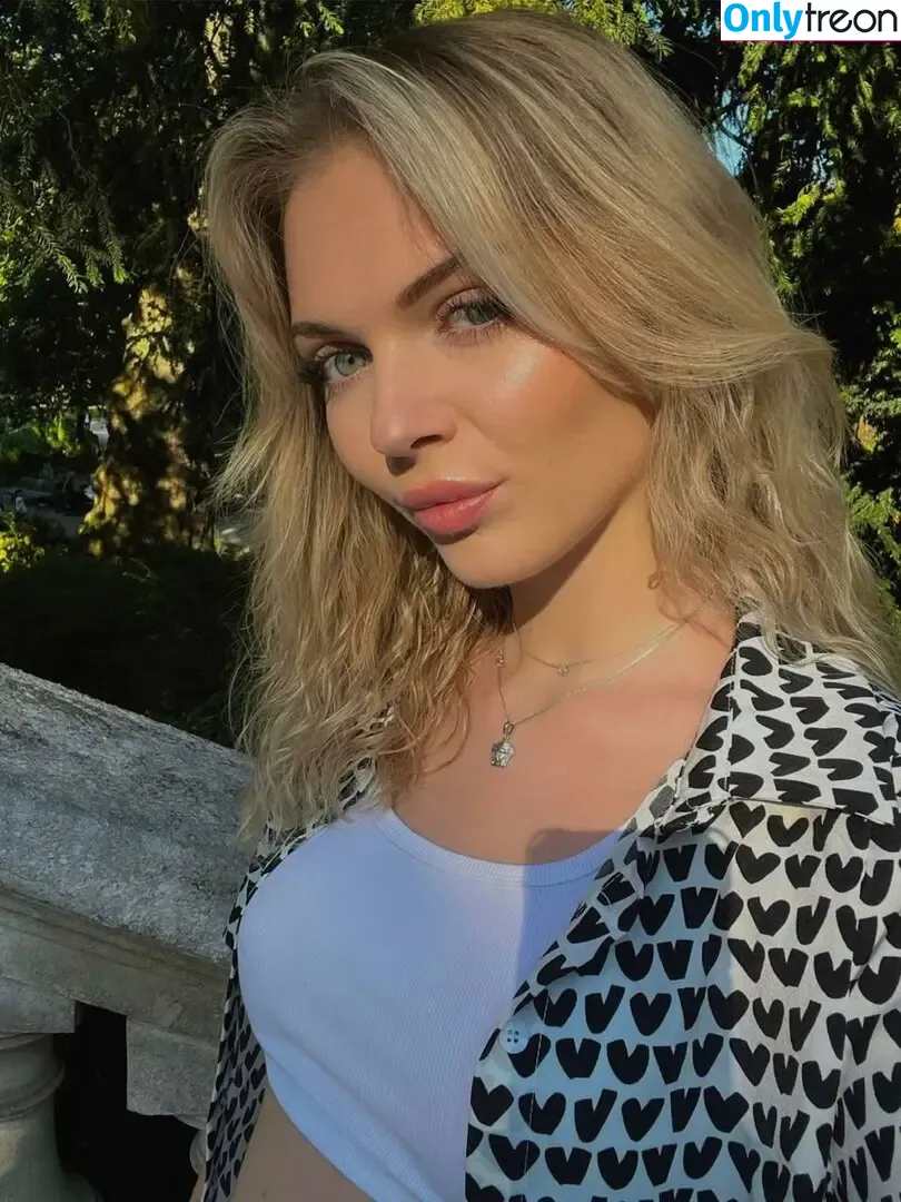 nina_dvg nude photo #0005 (bratty_mira / nina.dv)