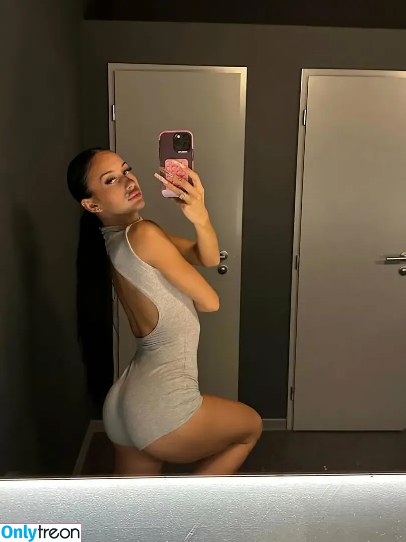 Nina Janova nude photo #0117 (ninajanova)