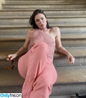 Nina Kraviz / ninakraviz nude photo #0129