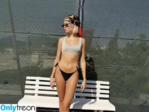 Nina Nesbitt / ninanesbitt nude photo #0002